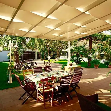 B&B Giardino Dei Suoni 멜렌두뇨
